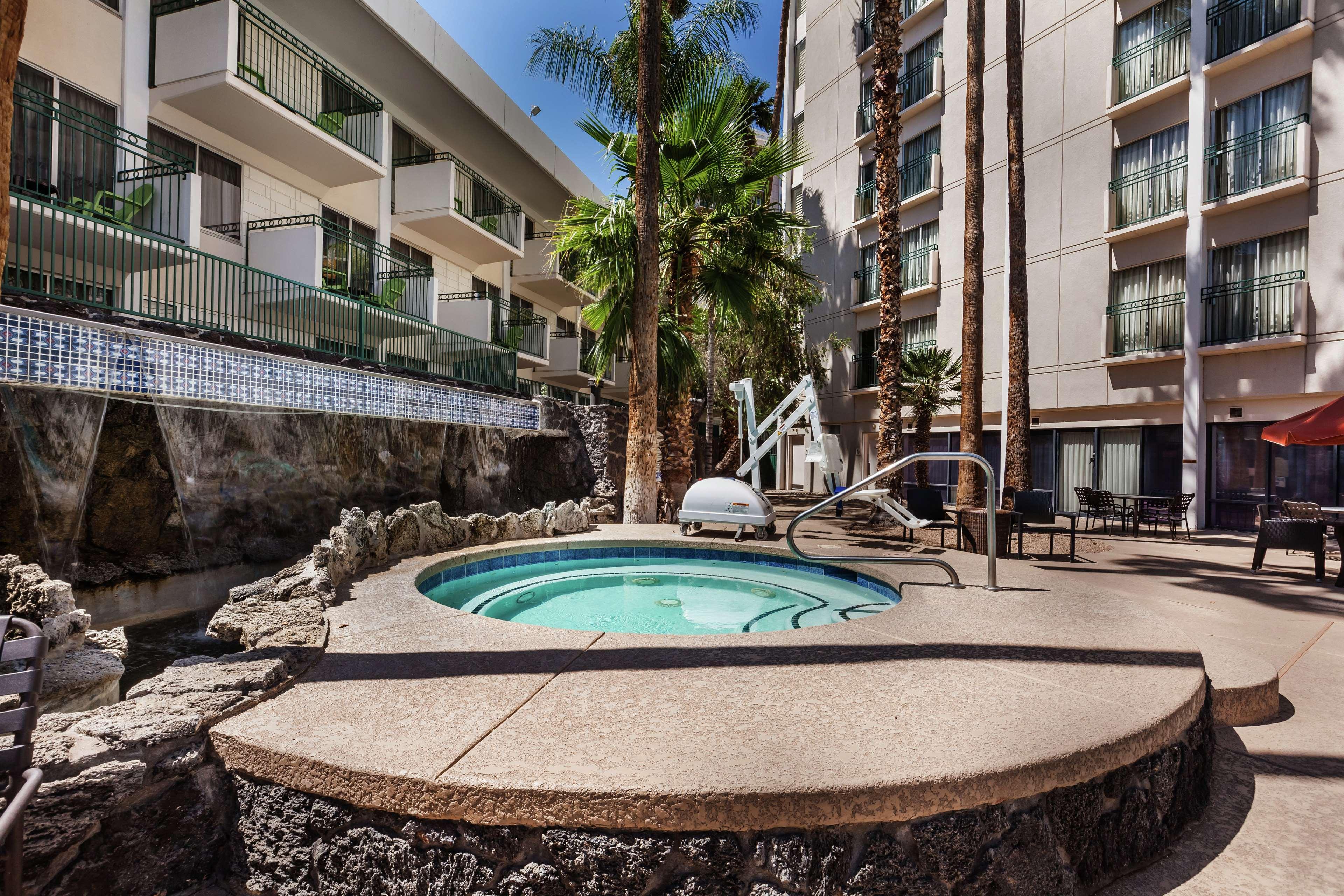 Hilton Garden Inn Phoenix Midtown Esterno foto