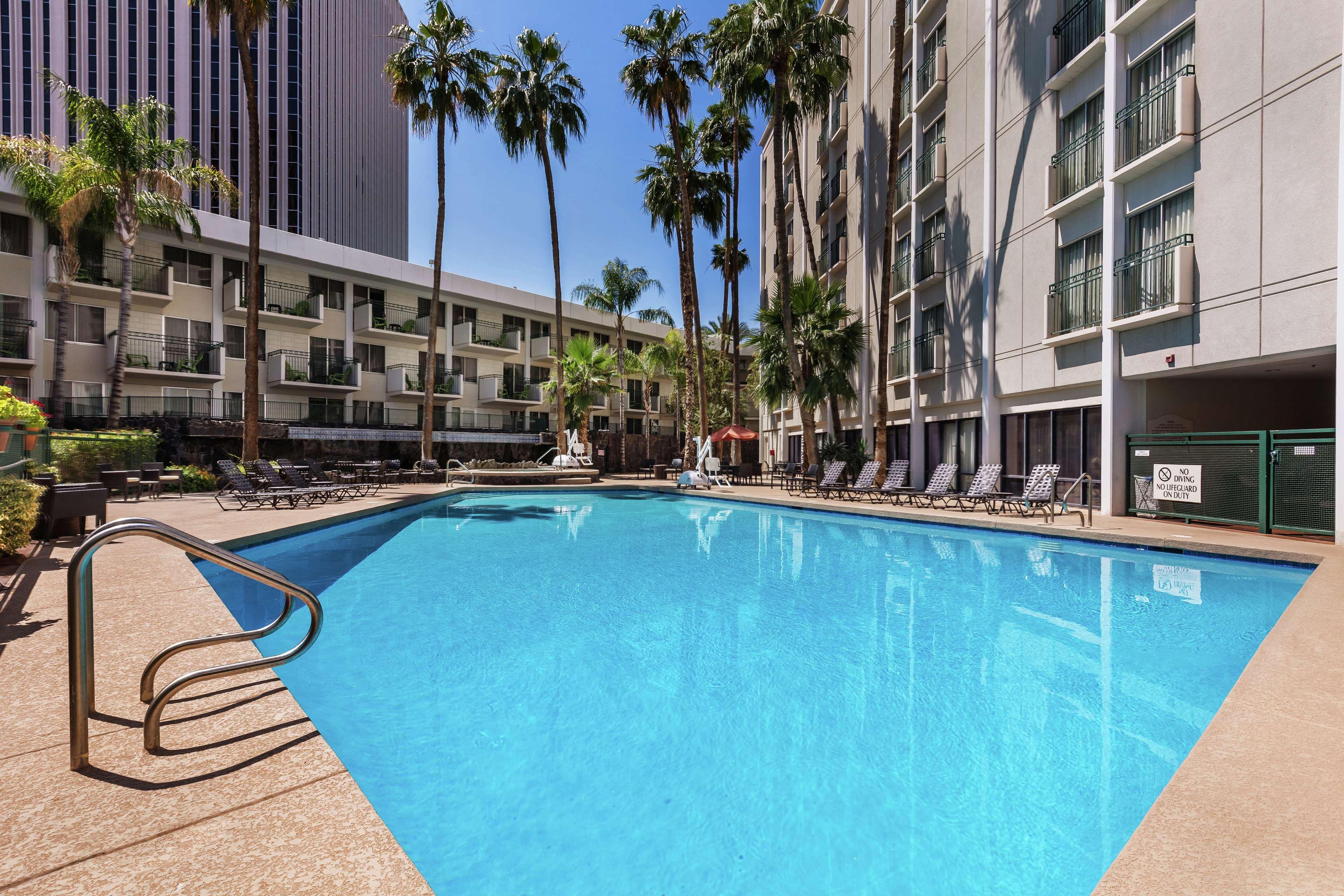 Hilton Garden Inn Phoenix Midtown Esterno foto